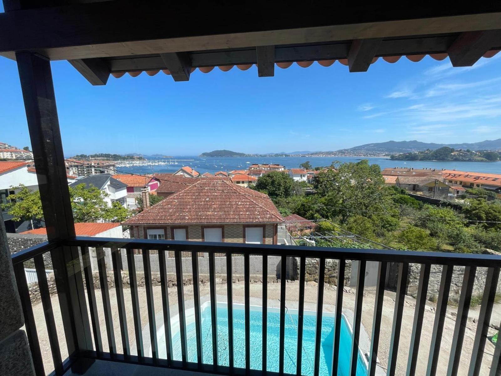 Casita Independiente Y Tres Apartamentos Con Piscina Ladeira Playa Baiona Esterno foto