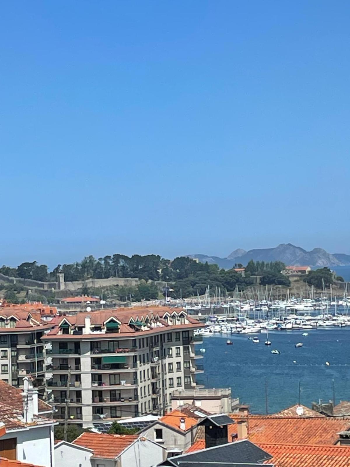 Casita Independiente Y Tres Apartamentos Con Piscina Ladeira Playa Baiona Esterno foto